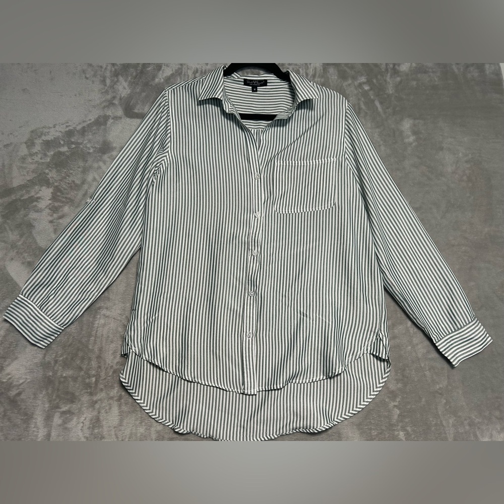 Velvet Heart Los Angeles Button Down Shirt Women’s Medium Green White Stripe